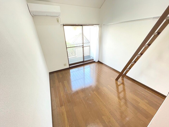 物件内観写真7　(居室)