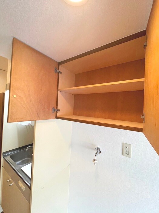 物件内観写真14　(洗濯機置場)