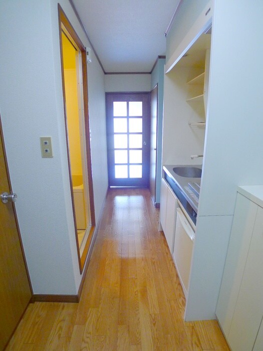 物件内観写真9　(廊下)