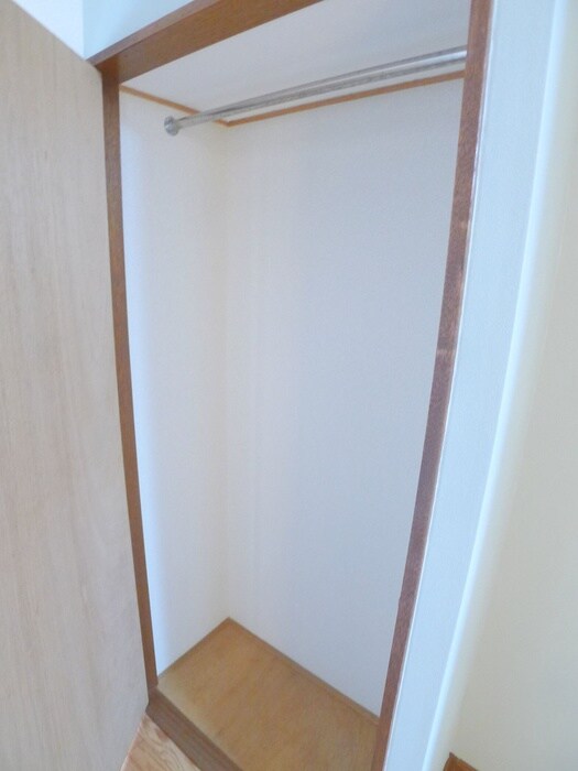 物件内観写真12　(収納)