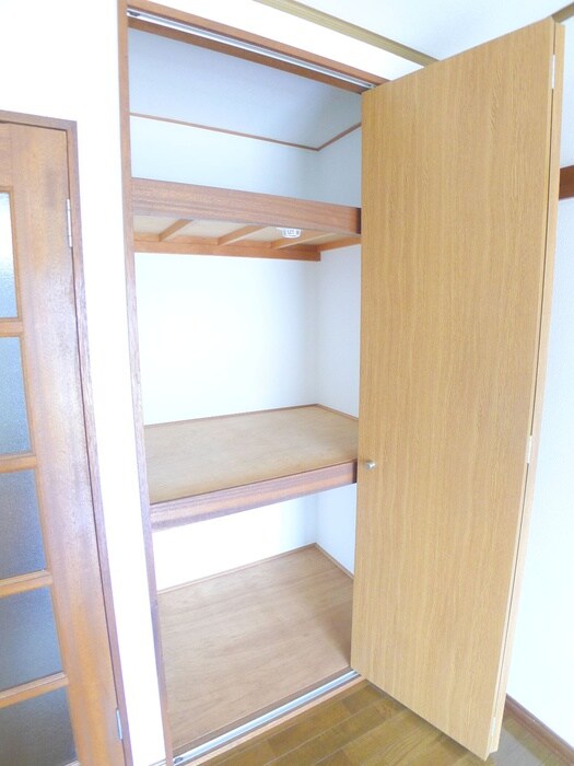 物件内観写真13　(収納)