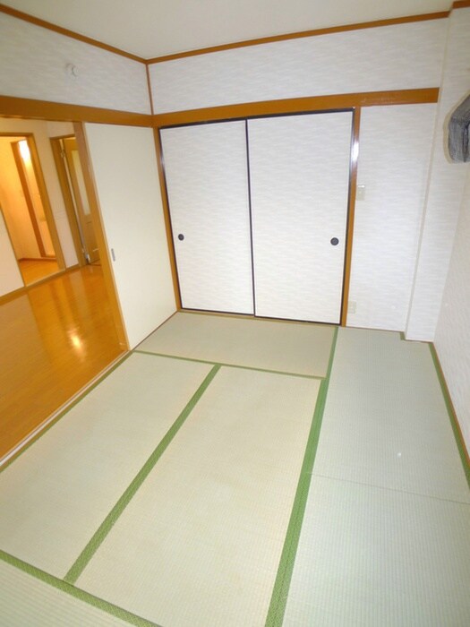 物件内観写真13　(居室)