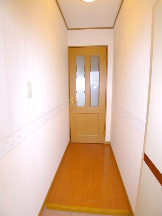 物件内観写真15　(玄関)