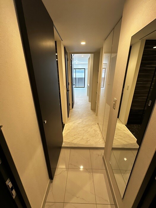 物件内観写真20　(玄関)