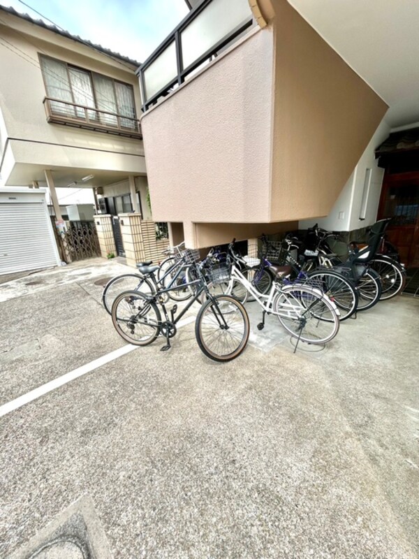 駐輪場