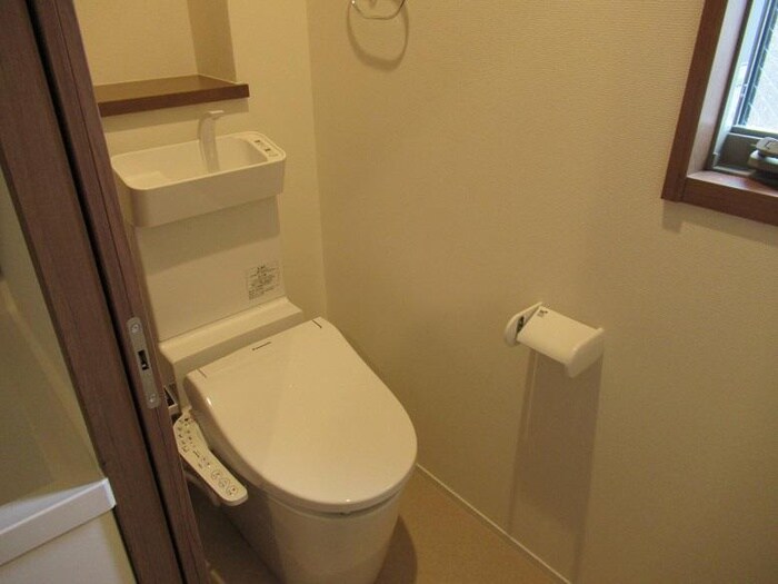 物件内観写真12　(トイレ)