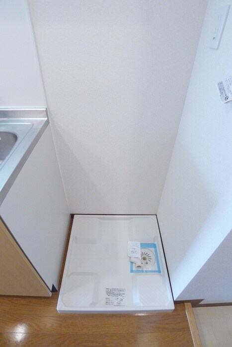 物件内観写真13　(洗濯機置場)