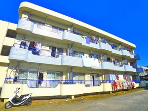 マンション吉岡外観写真