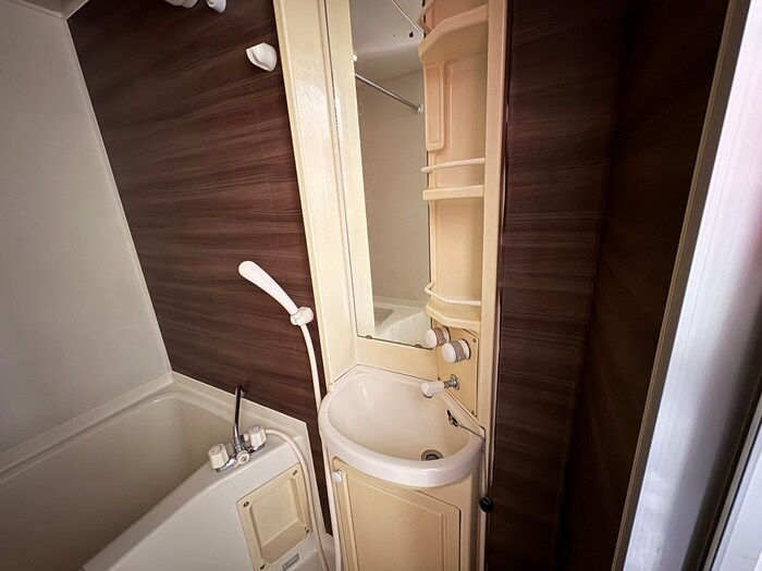 物件内観写真16　(洗面)