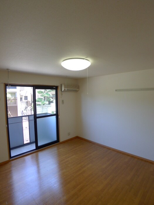 物件内観写真5　(居室)