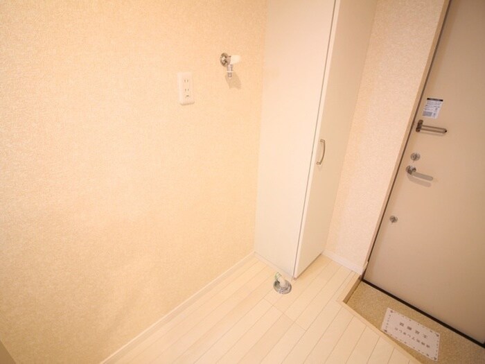 物件内観写真17　(洗濯機置場)