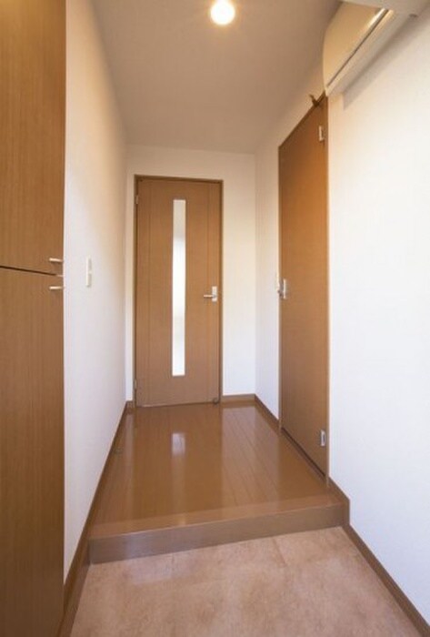 物件内観写真17　(玄関)