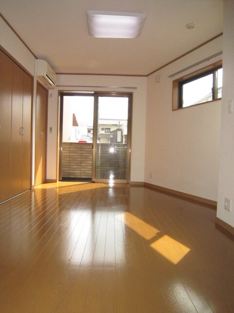 物件内観写真8　(居室)