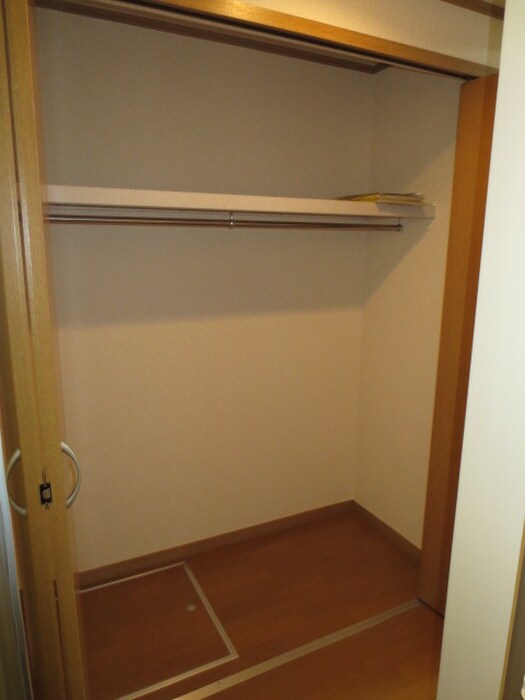 物件内観写真10　(収納)