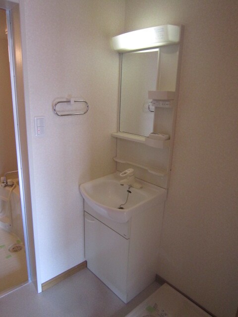 物件内観写真10　(洗面)