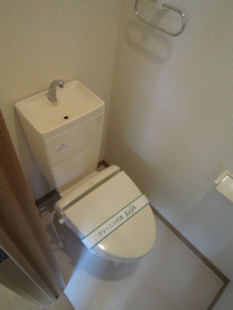 物件内観写真11　(トイレ)