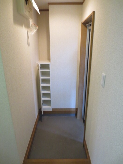 物件内観写真15　(玄関)