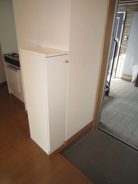 物件内観写真15　(玄関)