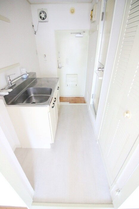 物件内観写真14　(廊下)