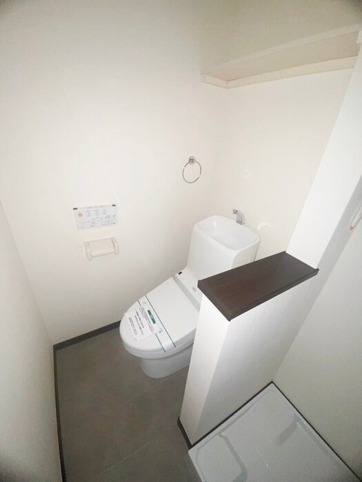 物件内観写真14　(トイレ)