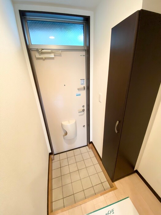 物件内観写真15　(玄関)