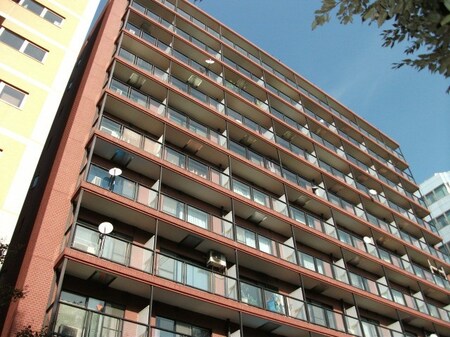 新宿御苑前マンション　６１０外観写真