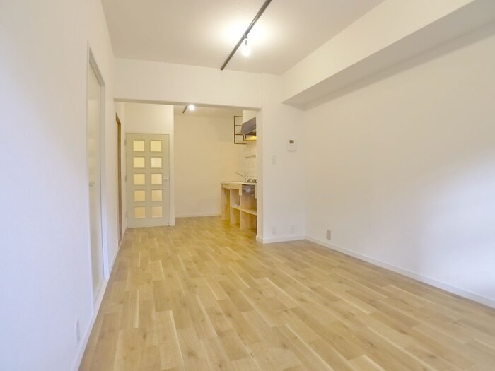 物件内観写真3　(居室)