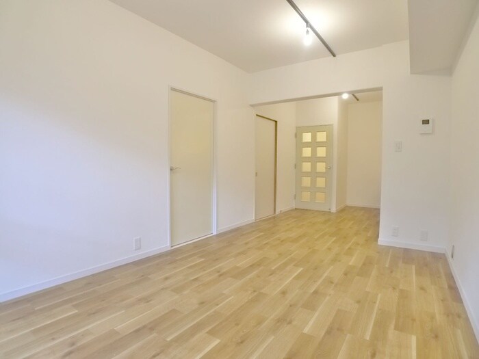 物件内観写真4　(居室)