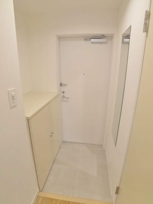 物件内観写真17　(玄関)
