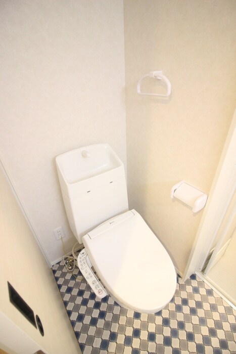 物件内観写真13　(トイレ)