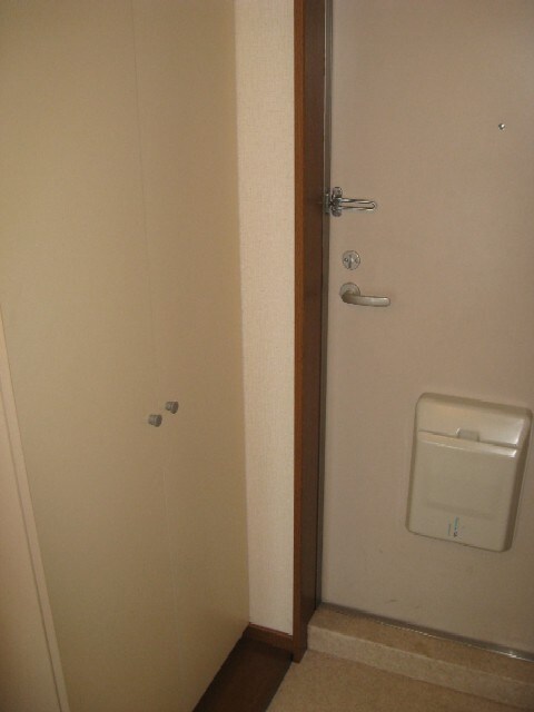 物件内観写真11　(靴箱)