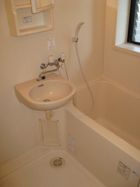 物件内観写真12　(洗面)