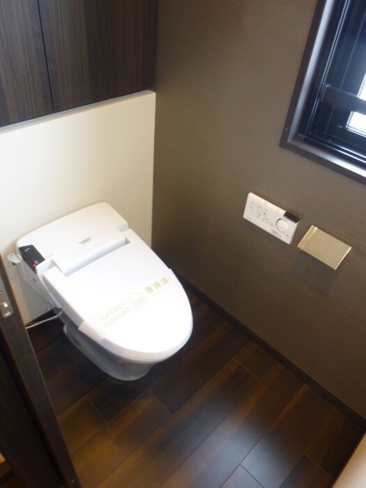 物件内観写真15　(トイレ)