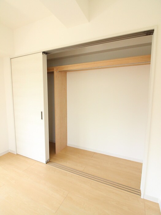 物件内観写真13　(収納)