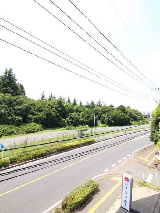 物件内観写真16　(室内からの展望)