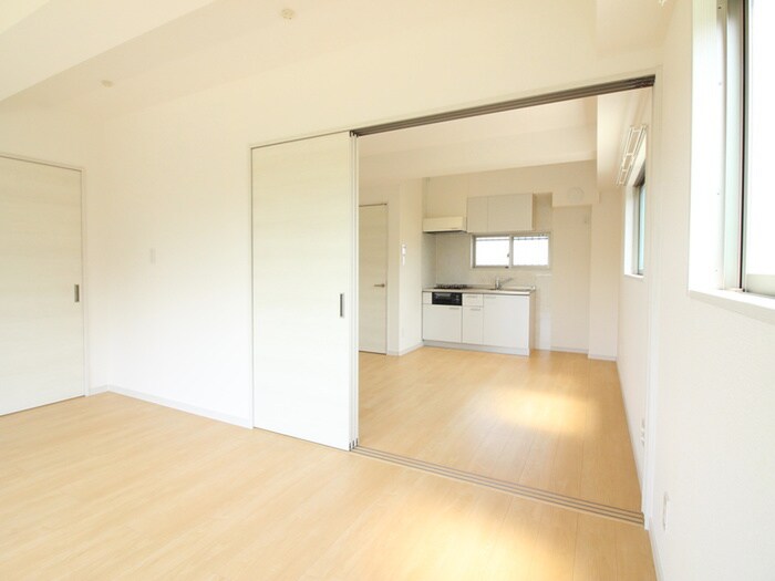 物件内観写真18　(居室)