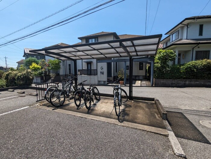 物件外観写真5　(駐輪場)