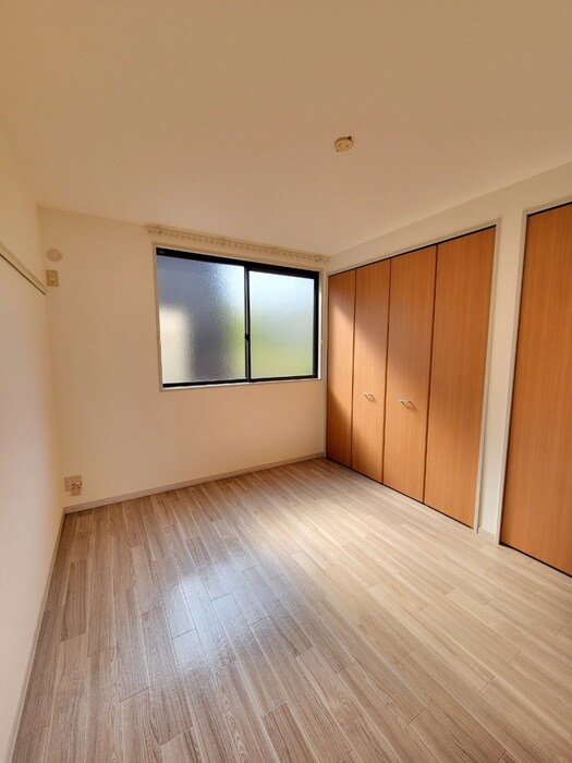 物件内観写真12　(居室)