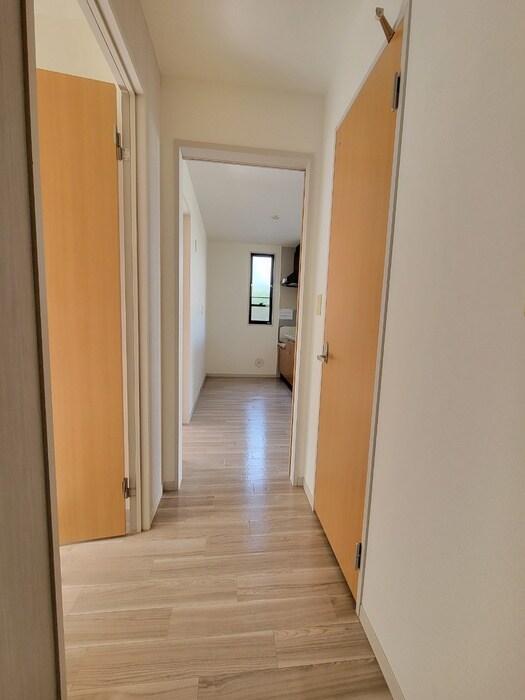 物件内観写真17　(廊下)