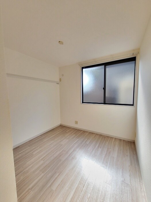 物件内観写真18　(居室)