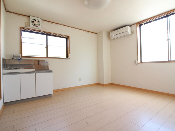 物件内観写真3　(居室)