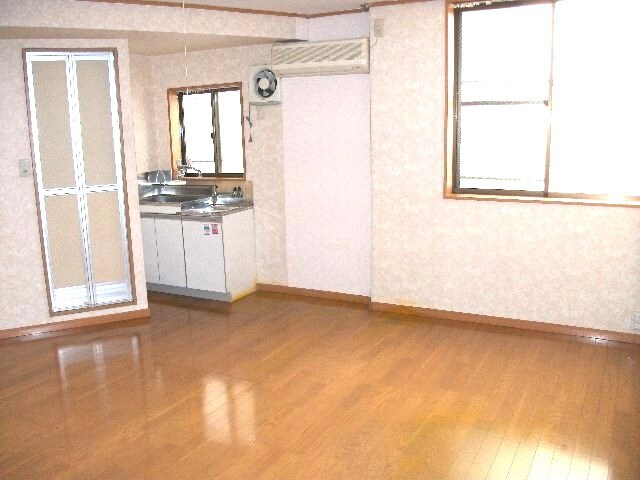 物件内観写真6　(居室)