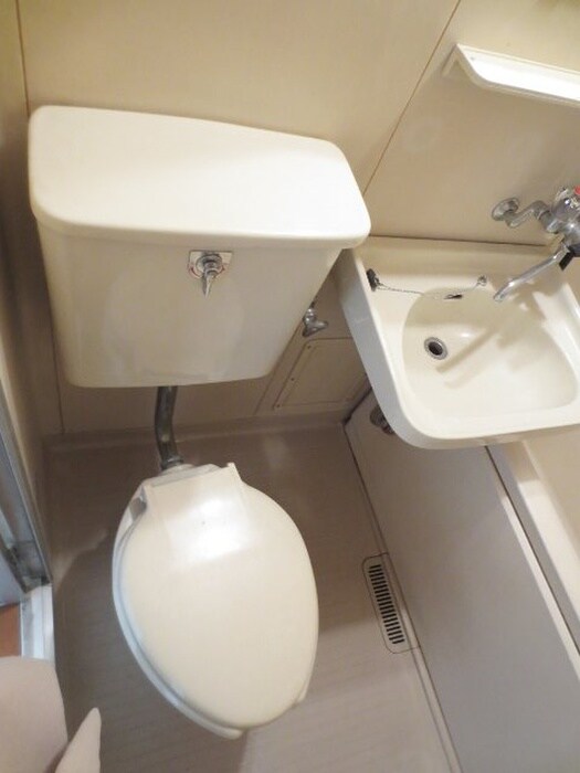 物件内観写真6　(トイレ)