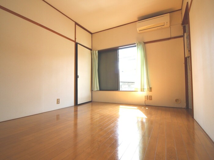 物件内観写真8　(居室)