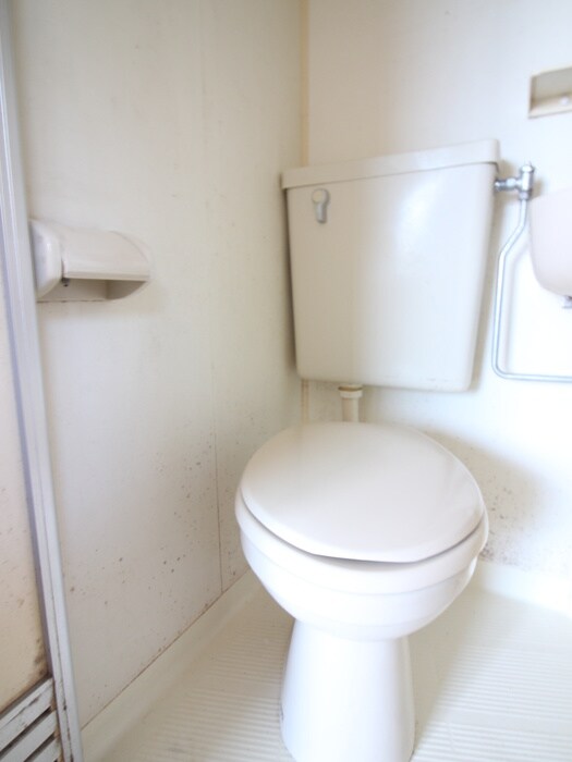 物件内観写真8　(トイレ)