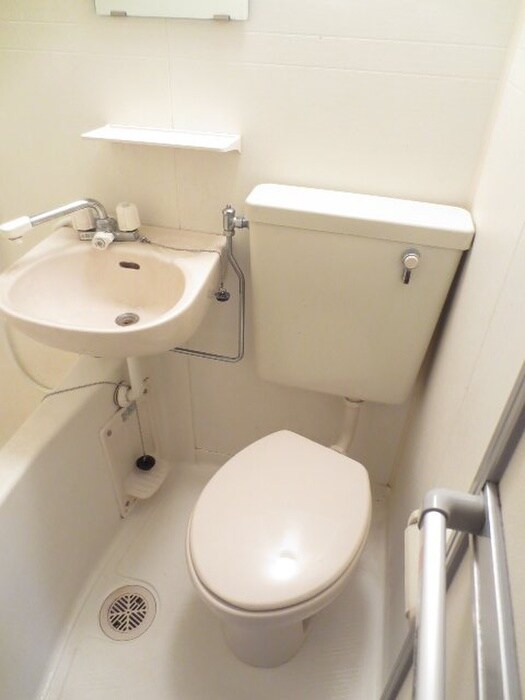 物件内観写真9　(トイレ)