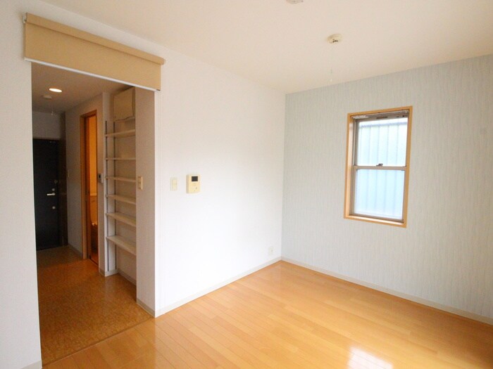 物件内観写真9　(居室)