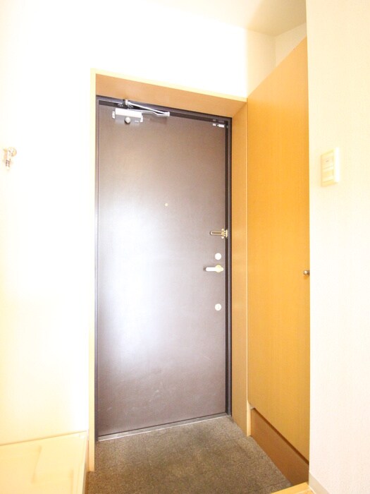 物件内観写真15　(玄関)