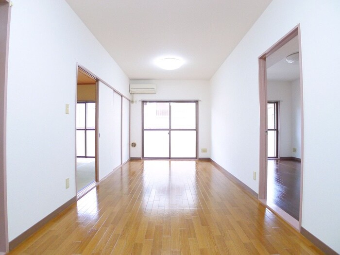 物件内観写真5　(居室)