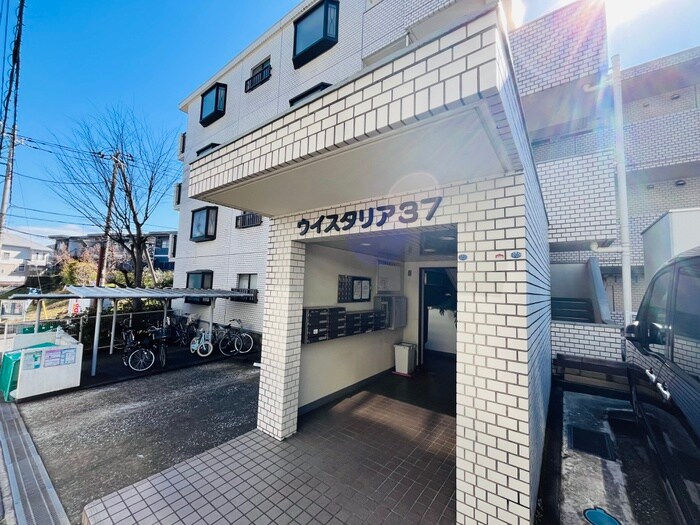 物件外観写真4　(駐車場)